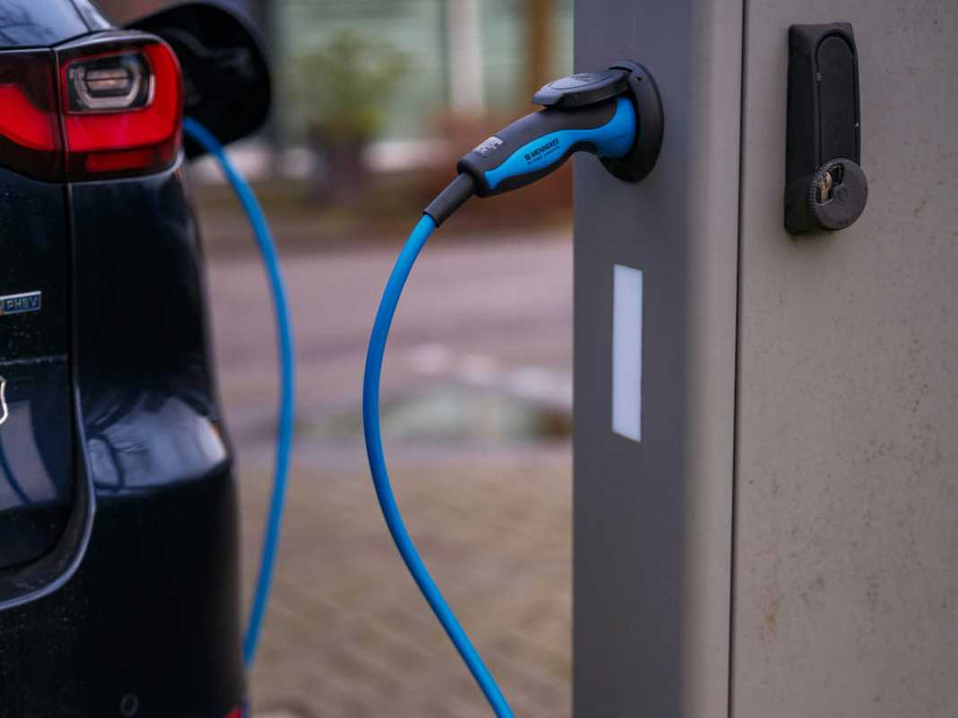 How to Upgrade Electric Vehicles for Maximum Track Performance